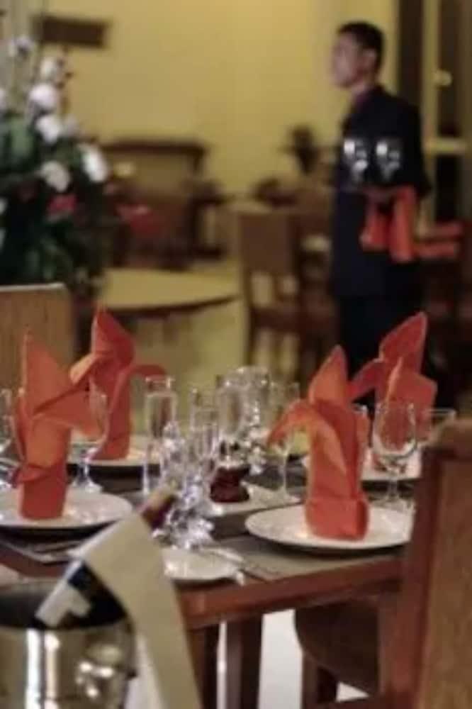 Marbella Suites Bandung Cimenyan Eksteriør billede