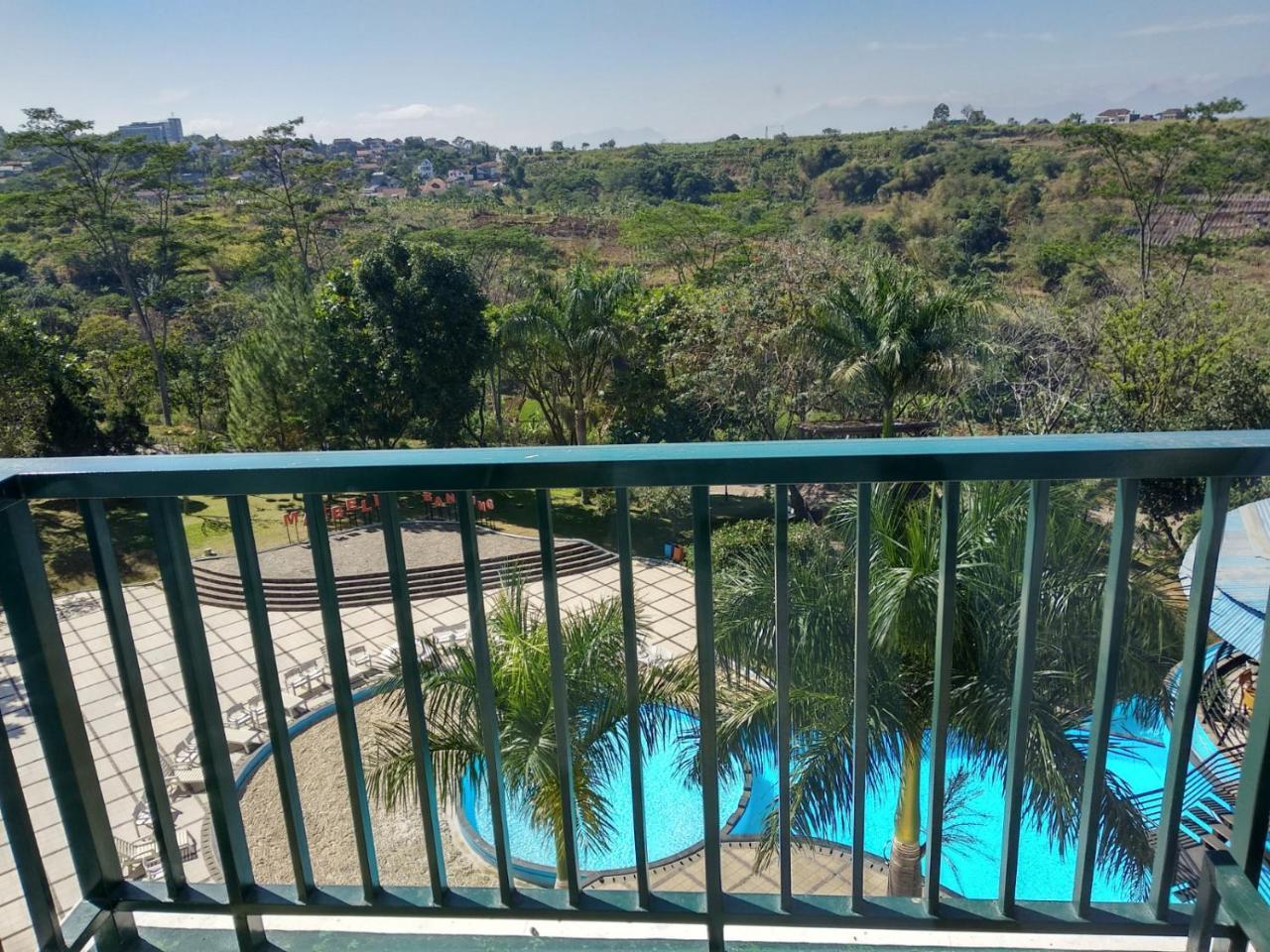 Marbella Suites Bandung Cimenyan Eksteriør billede